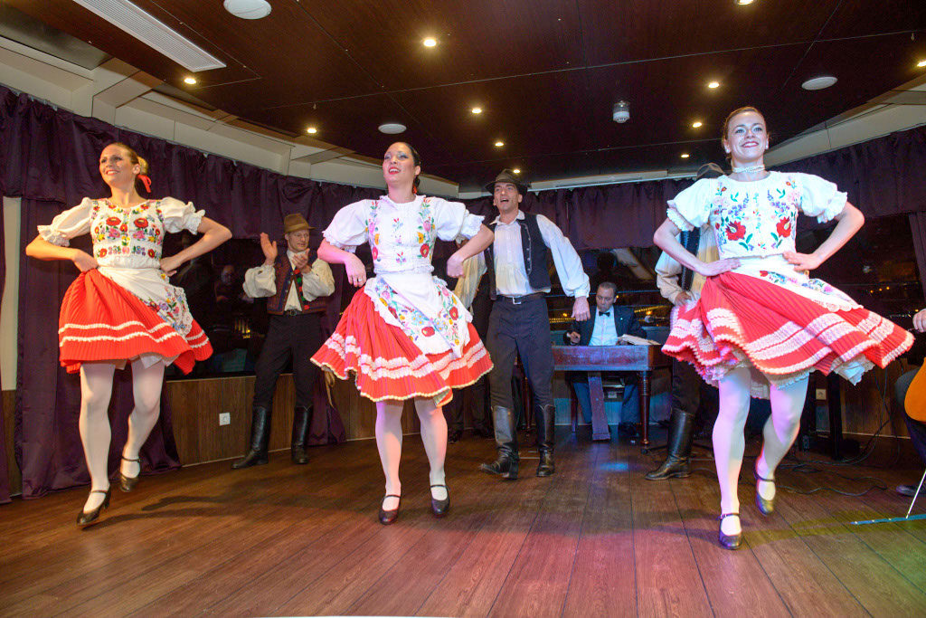 Folk Dance on Budapest Dinner Cruise