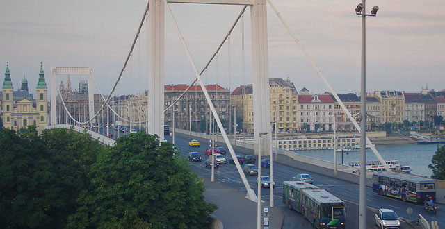 Budapest Public Transport Buses on Elisabeth Bridge - photo by Michal Kwasniak