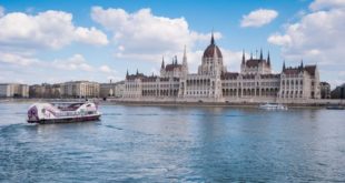 Daytime Sightseeing Boat Cruises Budapest