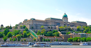 Best of Buda walking Tour Budapest Photo by Dennis Jarvis