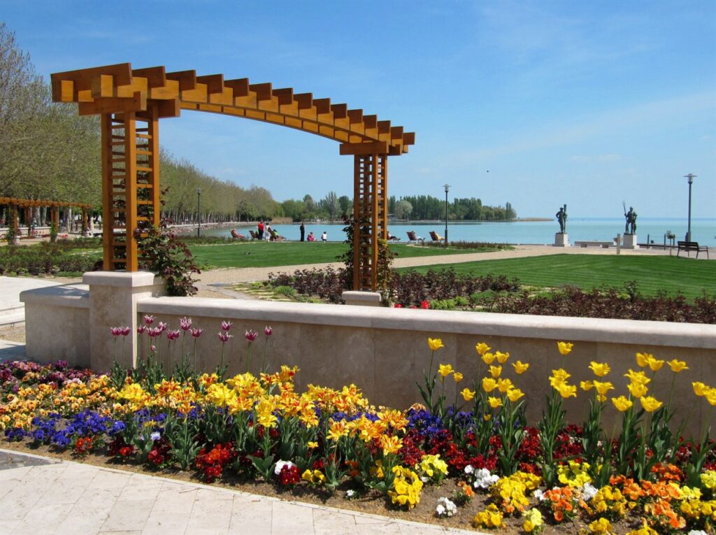 Budapest Lake Balaton Balatonfured Day Trip Small Group Bus Walking Tour Hungary